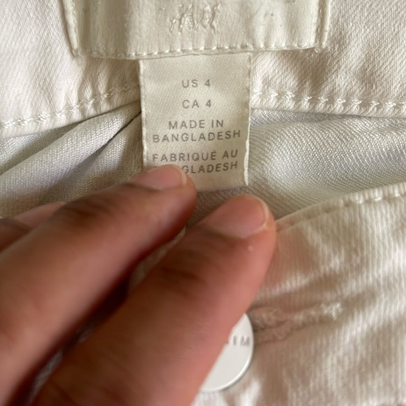 H&M women jeans 👖, color white, size small (4), good condition. - Picture 3 of 3